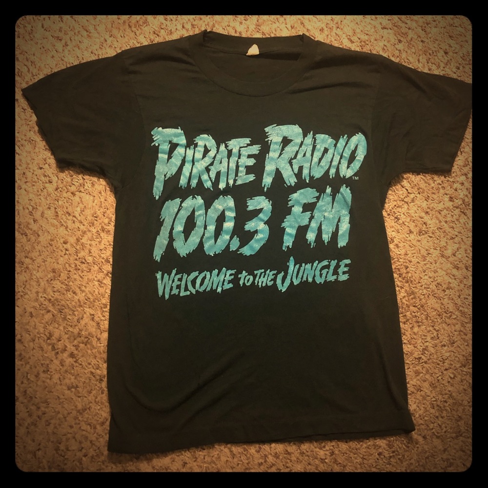 Original Vintage 80’s 100.3 Pirate Radio T-Shirt